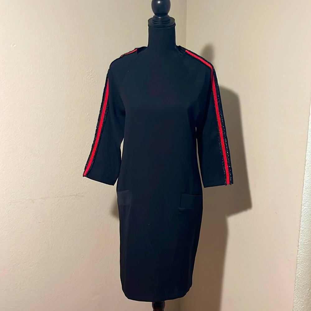 Super chic and cute midi black dress with red stripe design
